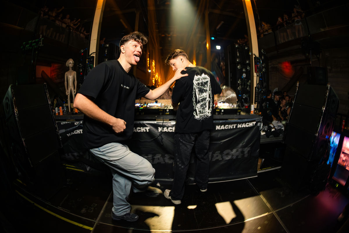 Loading... just a sec